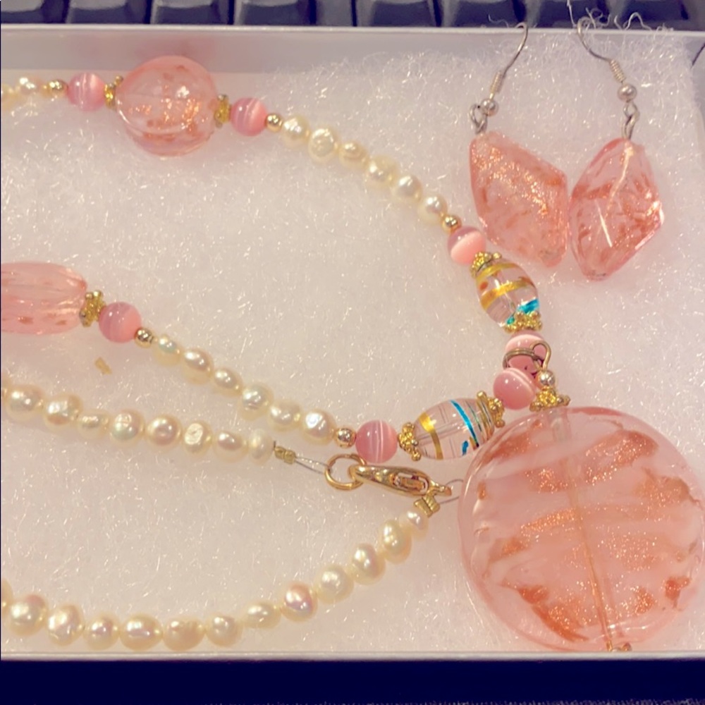 Beautiful fresh water pearl pink stone 3 piece set